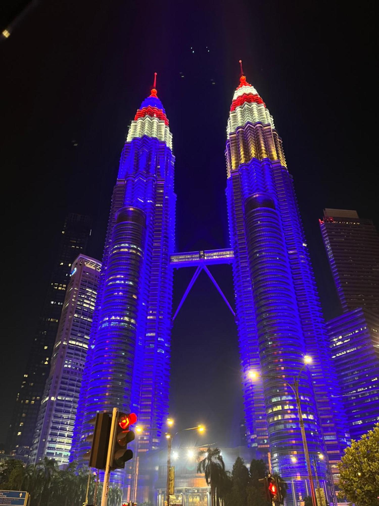 Platinum Klcc By Black * Kuala Lumpur