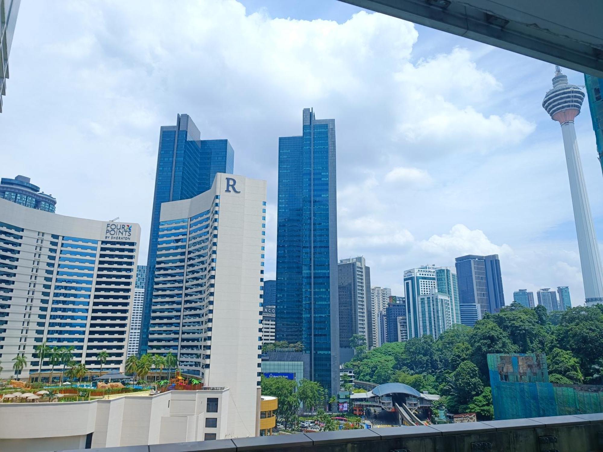 Platinum Klcc By Black *
